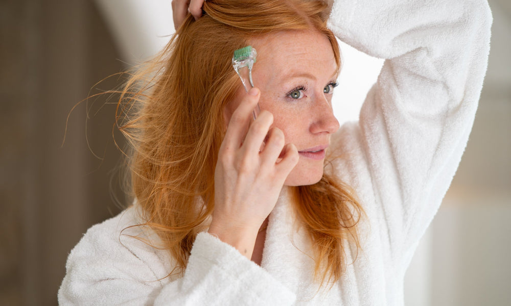 Wie verwendest du einen Dermaroller für die Kopfhaut und das Haarwachstum?