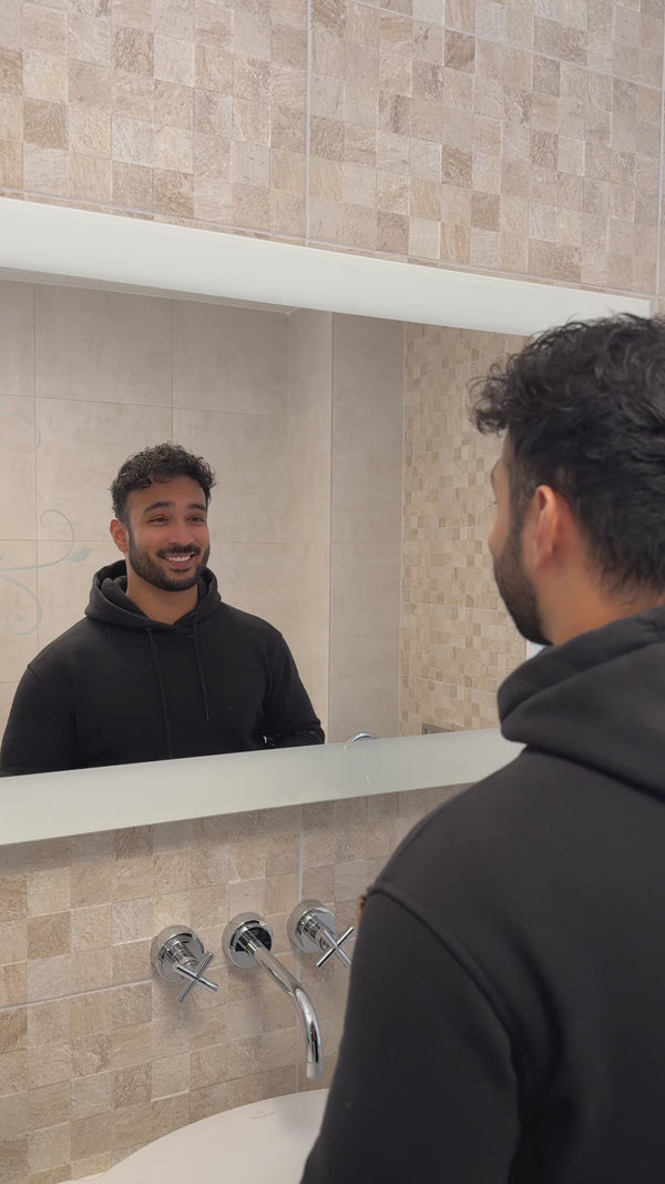 Neofollics baard man